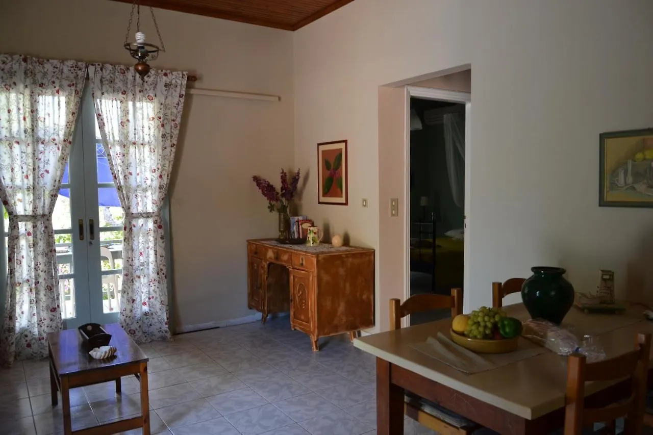 Сasa de vacaciones Mihaila Seaside: 2 Bedroom Bungalows Kefalonia Esparta