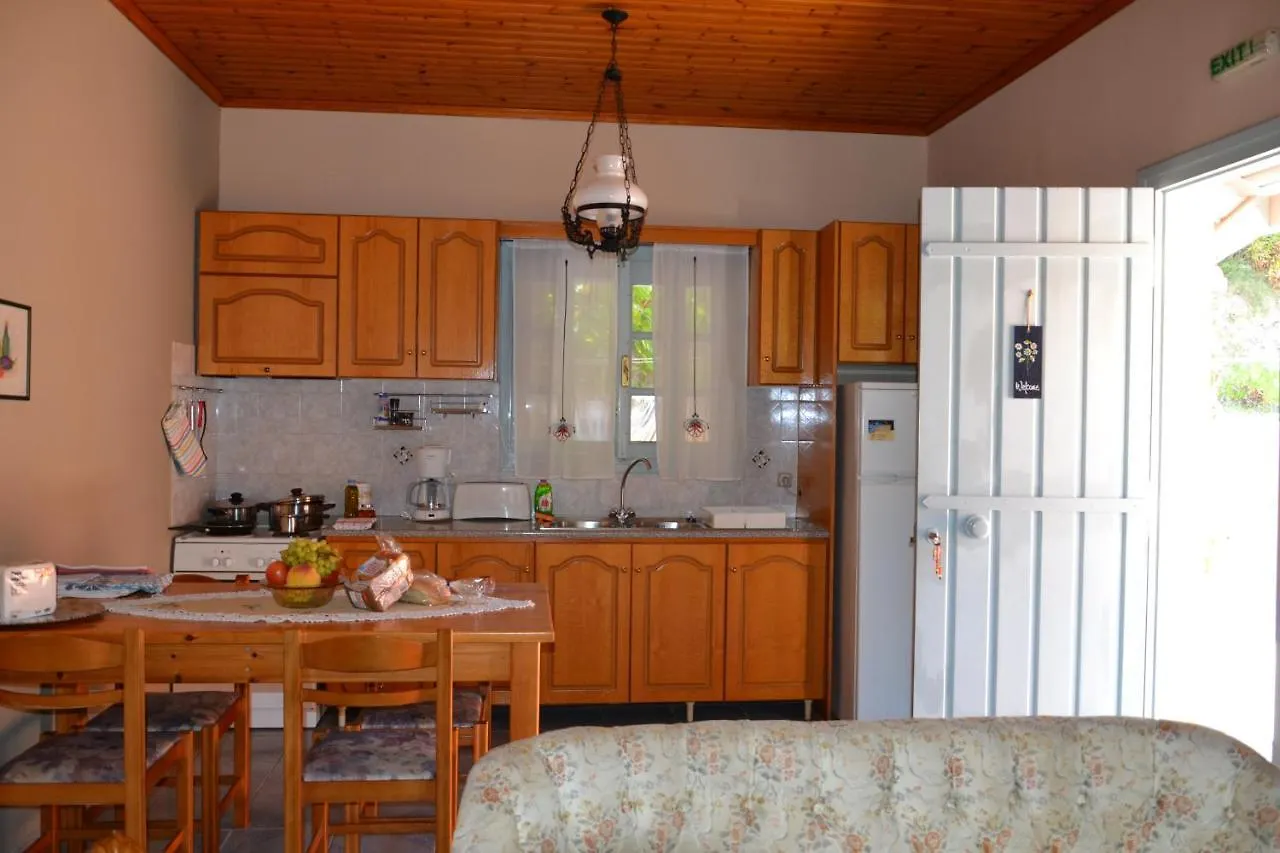 Сasa de vacaciones Mihaila Seaside: 2 Bedroom Bungalows Kefalonia Esparta