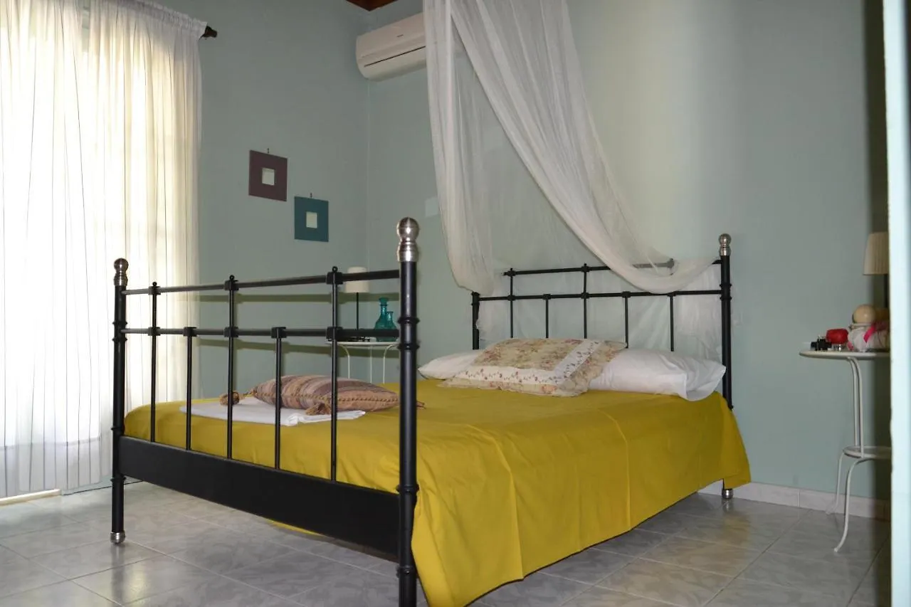 Mihaila Seaside: 2 Bedroom Bungalows Kefalonia Spartia  0*, Spartia (Kefalonia) Greece
